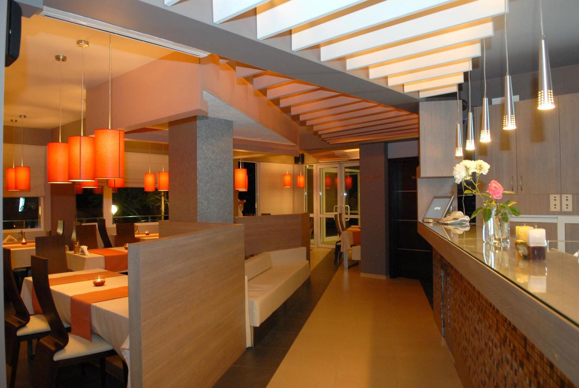 Hotel Avis Sandanski Bagian luar foto