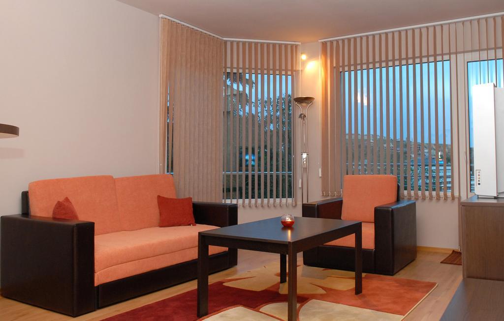 Hotel Avis Sandanski Bagian luar foto
