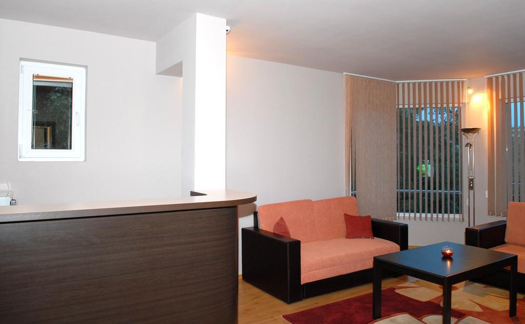 Hotel Avis Sandanski Bagian luar foto